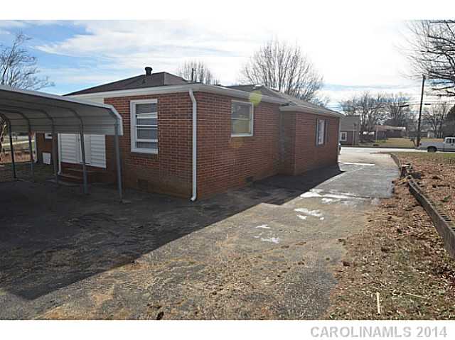 2209  Lane Street Kannapolis North Carolina 28083