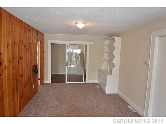 2209  Lane Street Kannapolis North Carolina 28083