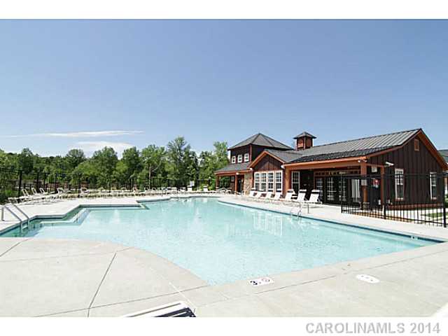 535  Knothole Lane Charlotte North Carolina 28214