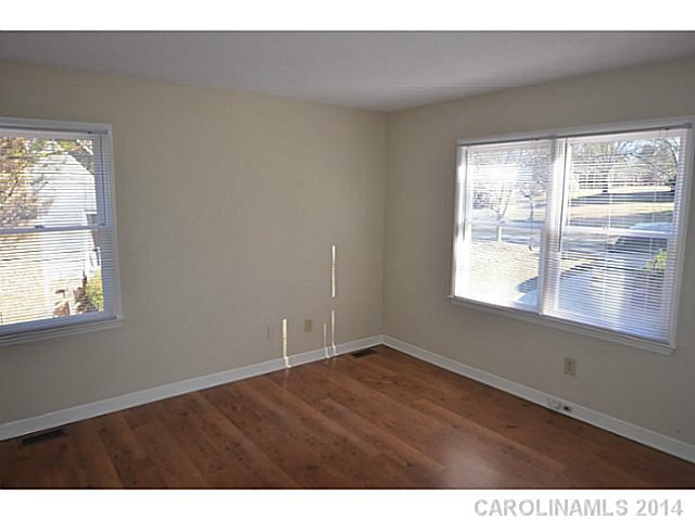 1015  Owen Boulevard Charlotte North Carolina 28213