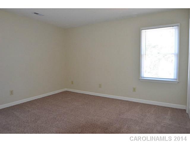 1015  Owen Boulevard Charlotte North Carolina 28213