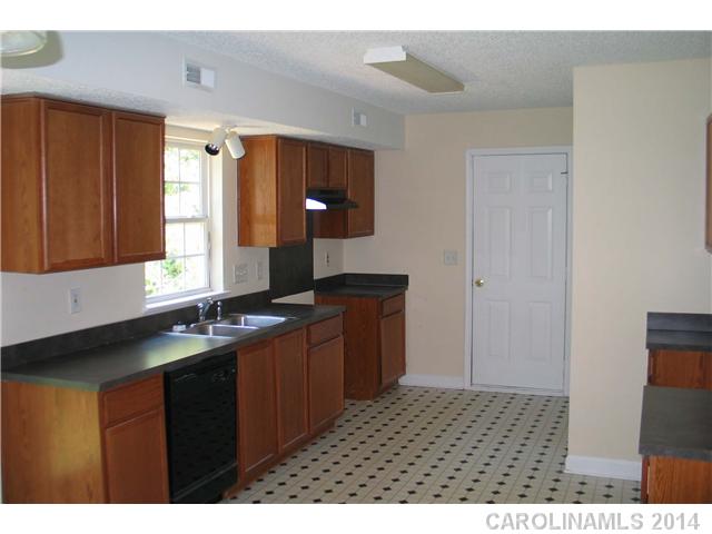 7124  Red Bud Circle Charlotte North Carolina 28214