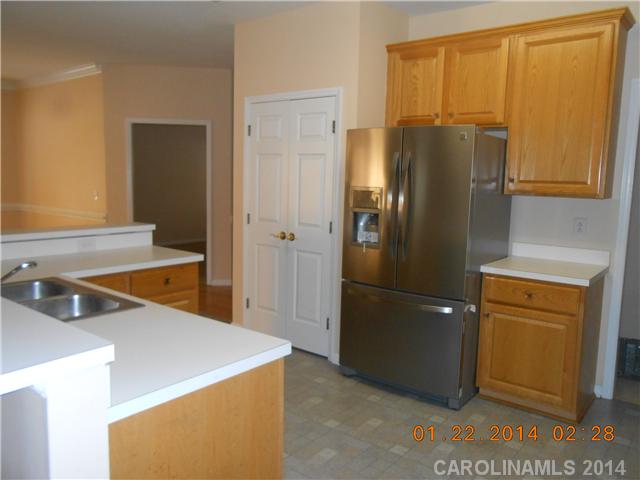 9719  Spring Crest Court Charlotte North Carolina 28269