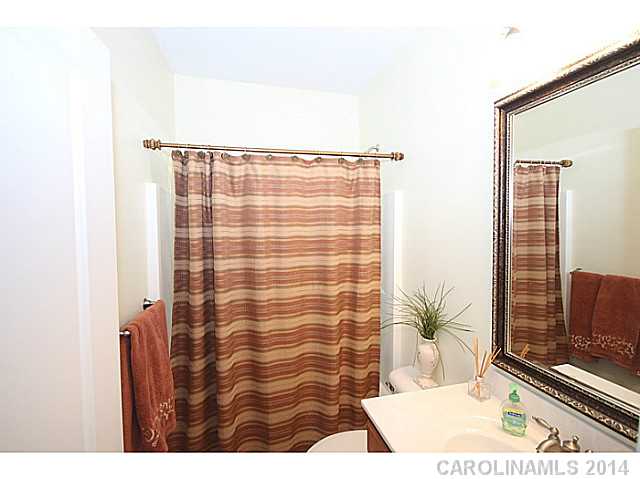 18  Oakwood Lane Lake Wylie South Carolina 29710