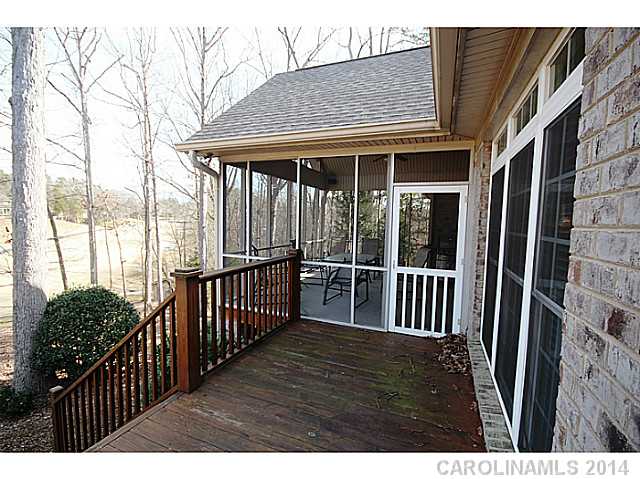 18  Oakwood Lane Lake Wylie South Carolina 29710