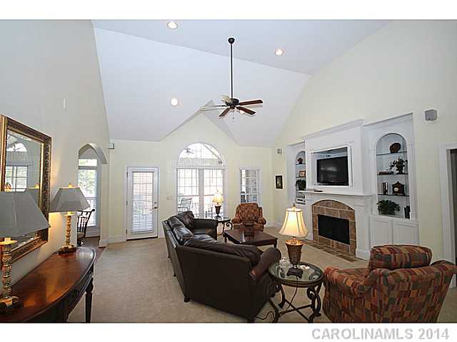 18  Oakwood Lane Lake Wylie South Carolina 29710