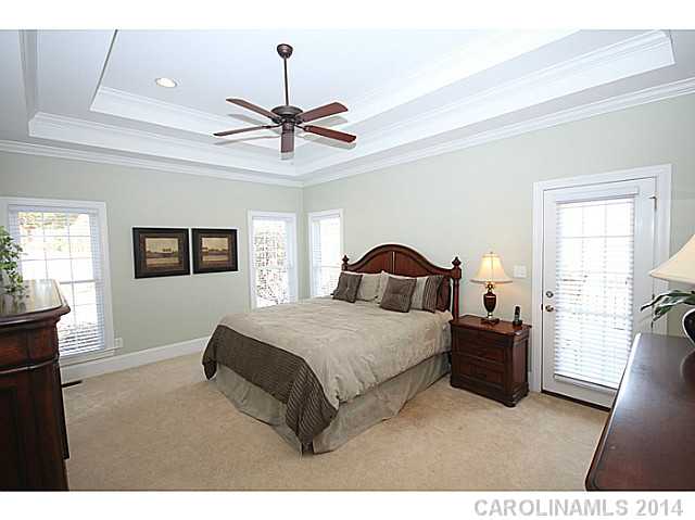 18  Oakwood Lane Lake Wylie South Carolina 29710