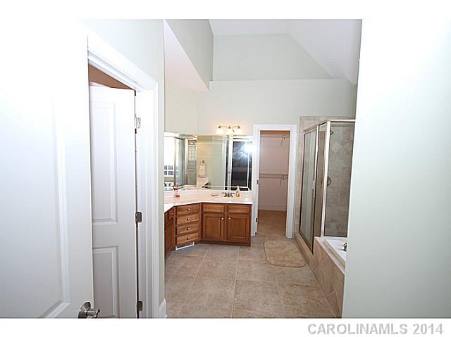 18  Oakwood Lane Lake Wylie South Carolina 29710