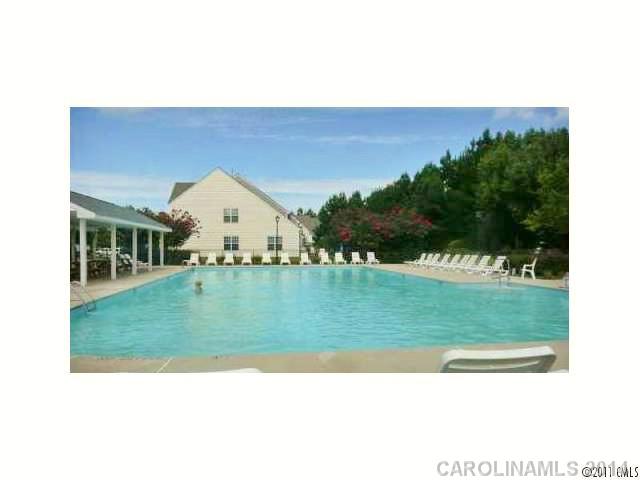 10007  Reindeer Way Lane Charlotte North Carolina 28216
