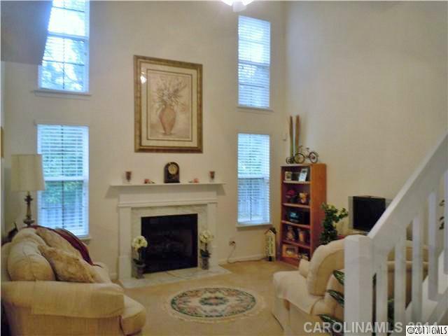 10007  Reindeer Way Lane Charlotte North Carolina 28216