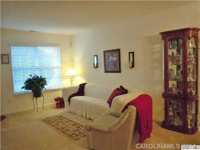 10007  Reindeer Way Lane Charlotte North Carolina 28216
