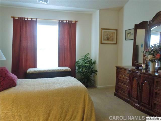 10007  Reindeer Way Lane Charlotte North Carolina 28216