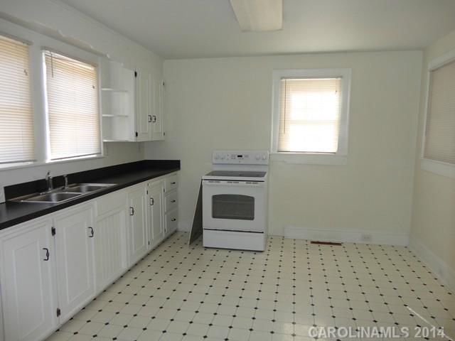 639 E Iredell Avenue Mooresville North Carolina 28115