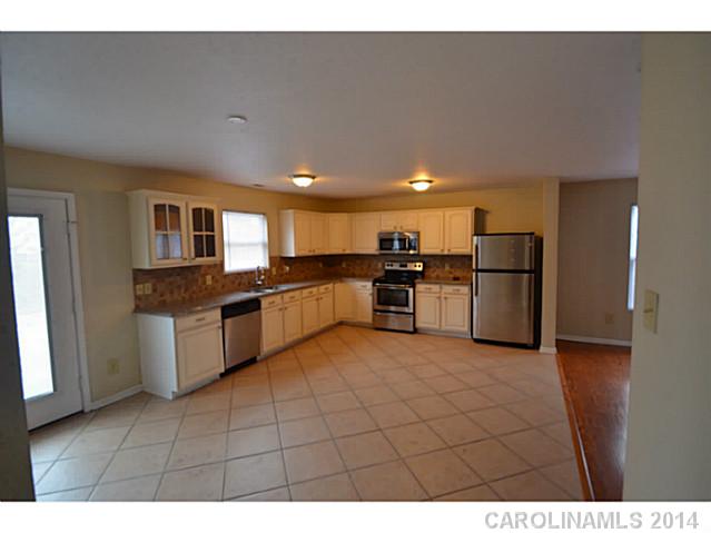 5401  Hammermill Drive Harrisburg North Carolina 28075