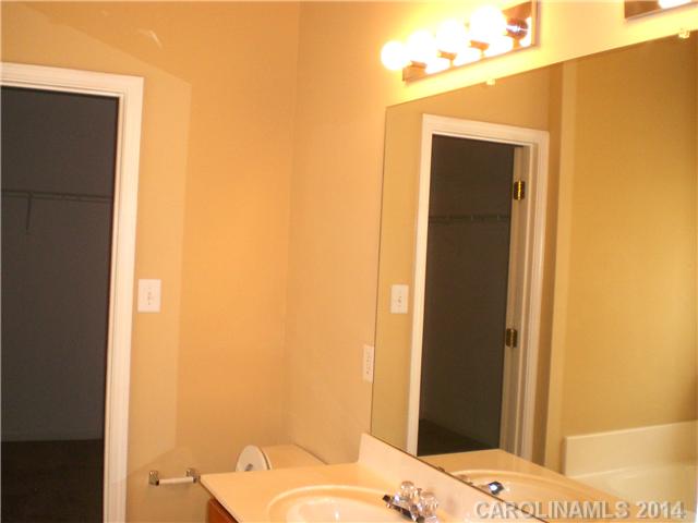 12136  Harpley Court Charlotte North Carolina 28215