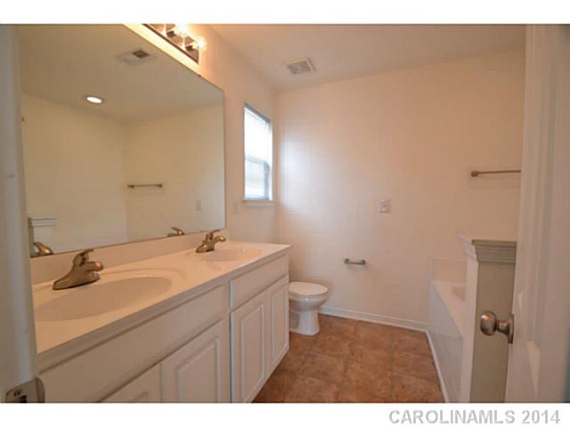 9629  Long Hill Drive Charlotte North Carolina 28214