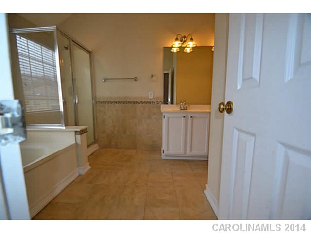 102  Lakewood Circle Drive Mooresville North Carolina 28117