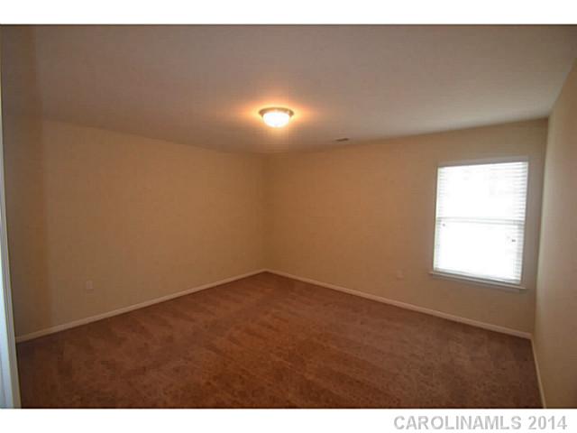 2942  Village Center Drive Dallas North Carolina 28034