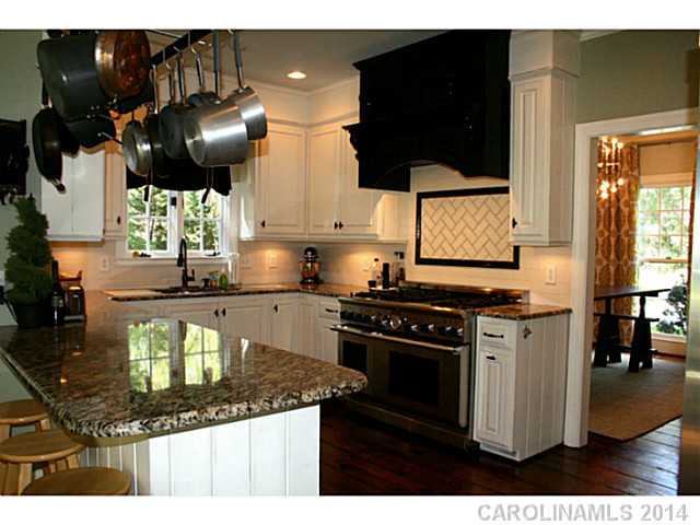 1441  Runnymede Lane Charlotte North Carolina 28211