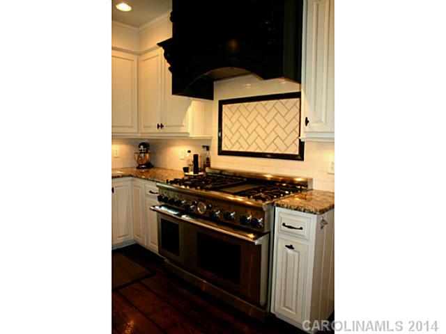 1441  Runnymede Lane Charlotte North Carolina 28211