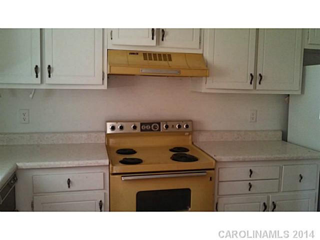 5816  Hunting Ridge Lane Charlotte North Carolina 28212