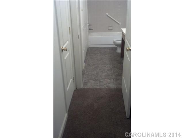 6309  Windsor Gate Lane Charlotte North Carolina 28215