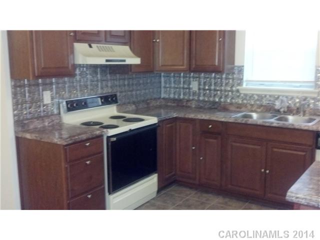 6309  Windsor Gate Lane Charlotte North Carolina 28215