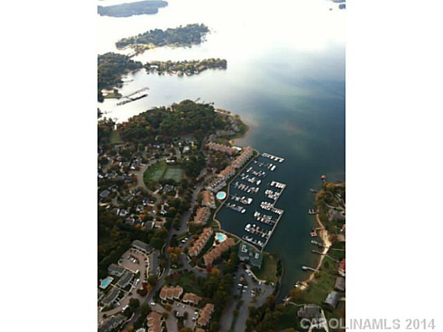 18789  Vineyard Point Lane Cornelius North Carolina 28031