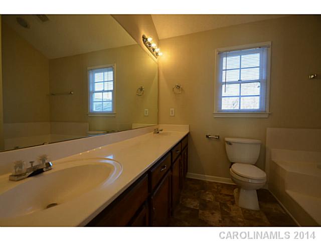 7505  Axis Court Charlotte North Carolina 28273