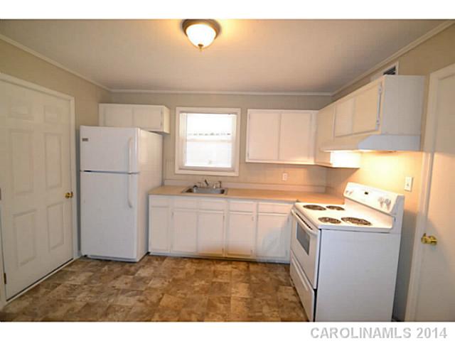 3015  Remington Street Charlotte North Carolina 28216