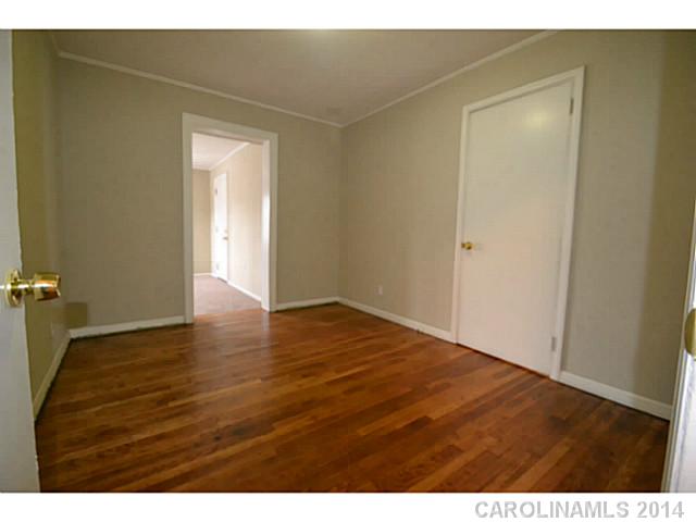 3015  Remington Street Charlotte North Carolina 28216