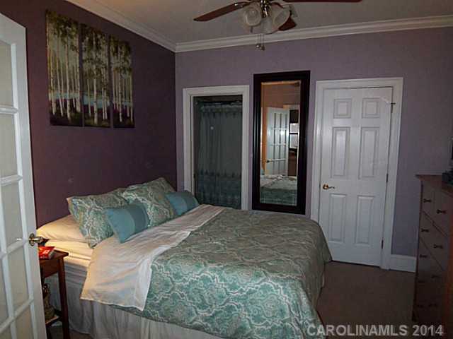 127 N Tryon Street Charlotte North Carolina 28202