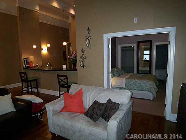 127 N Tryon Street Charlotte North Carolina 28202