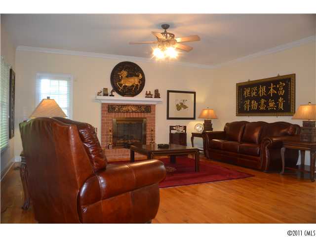 21615  Scottcrest Circle Cornelius North Carolina 28031