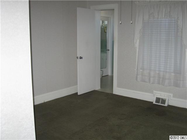 233 N Oakwood Drive Statesville North Carolina 28677