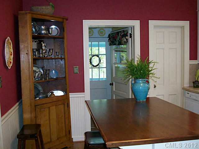 212 E Rhodes Street Lincolnton North Carolina 28092