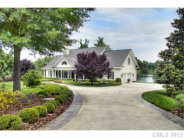 8202  Catawba Cove Drive Belmont North Carolina 28012