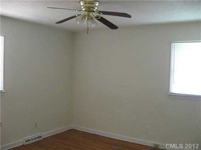 3539  Sargeant Drive Charlotte North Carolina 28217