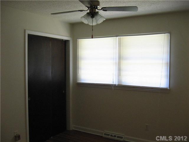 3539  Sargeant Drive Charlotte North Carolina 28217