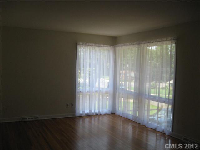 3539  Sargeant Drive Charlotte North Carolina 28217