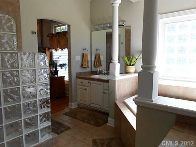 2532  Carriage Lane Lincolnton North Carolina 28092