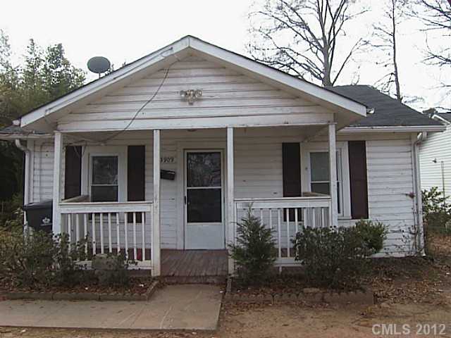 3909  Plainview Road Charlotte North Carolina 28208