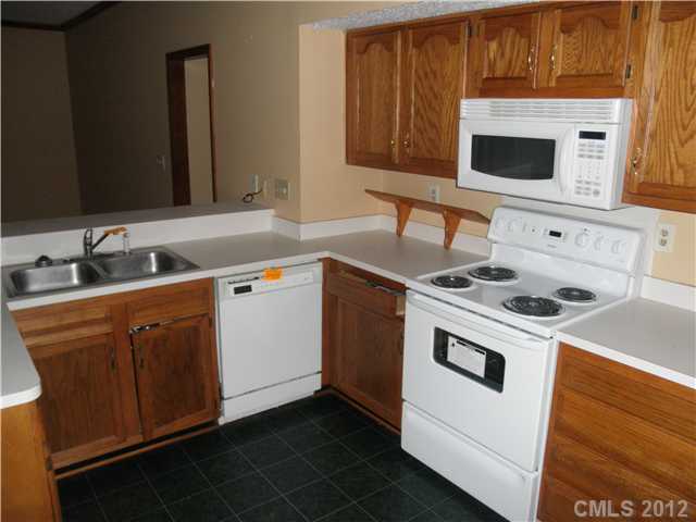 1402  Bear Mountain Road Charlotte North Carolina 28214