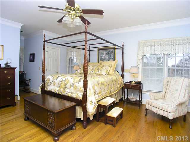 2500  Falcon Court Gastonia North Carolina 28054