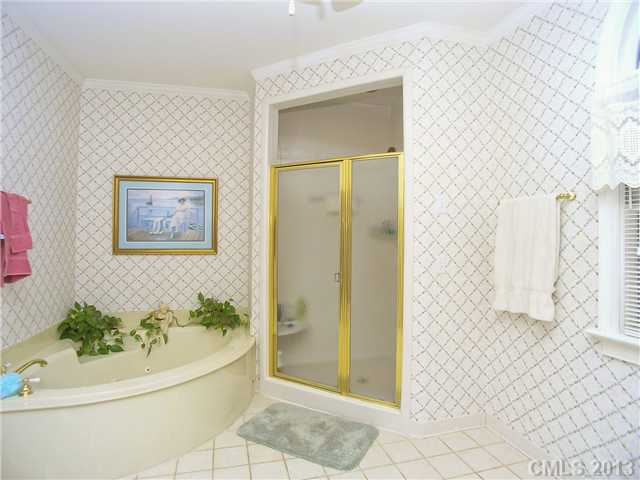 2500  Falcon Court Gastonia North Carolina 28054