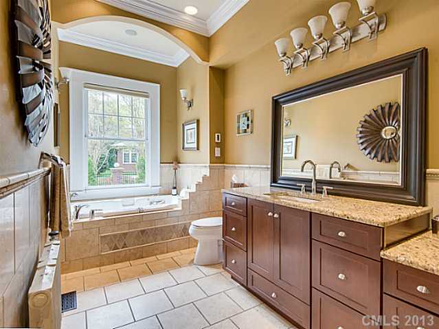 1029  Arosa Avenue Charlotte North Carolina 28203