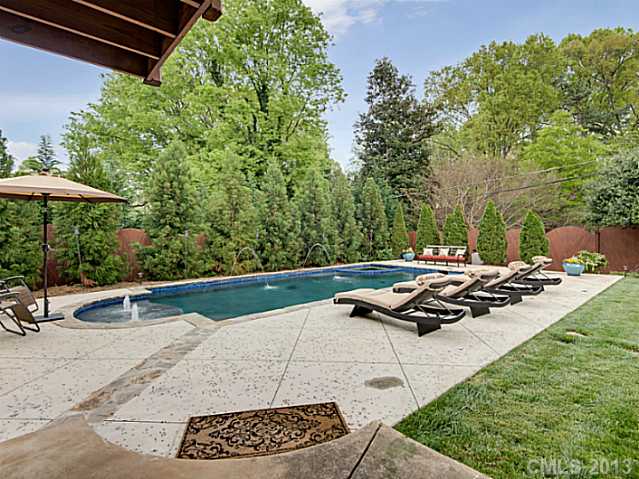 1029  Arosa Avenue Charlotte North Carolina 28203