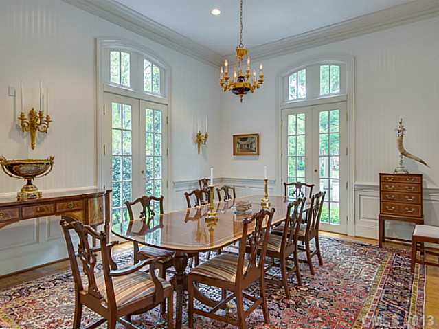 1454 W Queens Road Charlotte North Carolina 28207