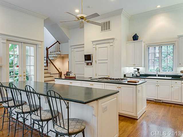 1454 W Queens Road Charlotte North Carolina 28207