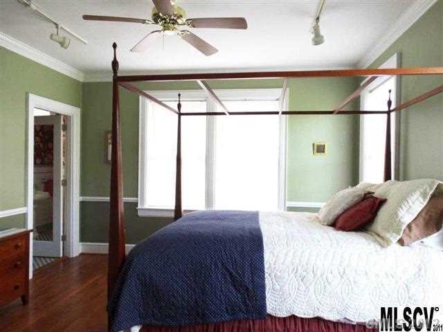 513 NW 1st Avenue Hickory North Carolina 28601